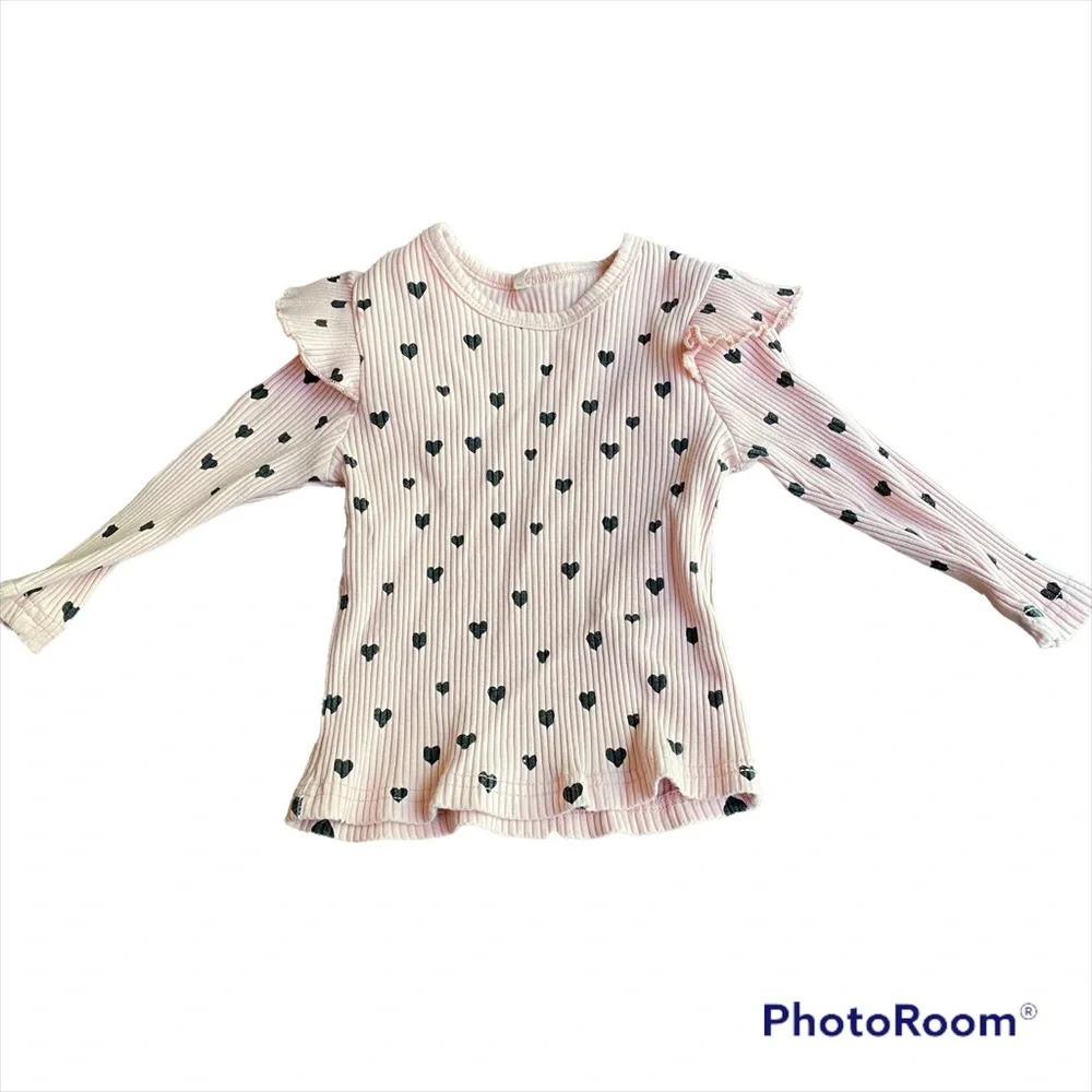 Girls light pink ribbed flounce sleeve heart long sleeve 2t